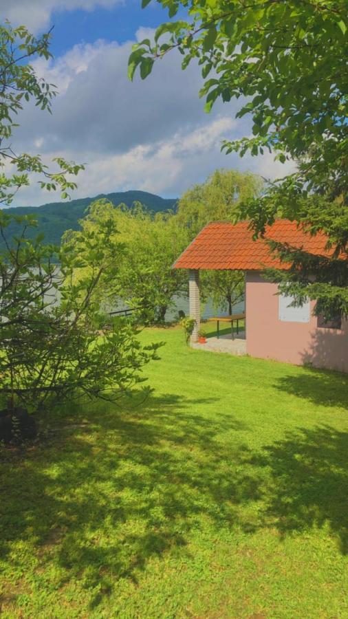 Dedin Raj Villa Golubac Bagian luar foto